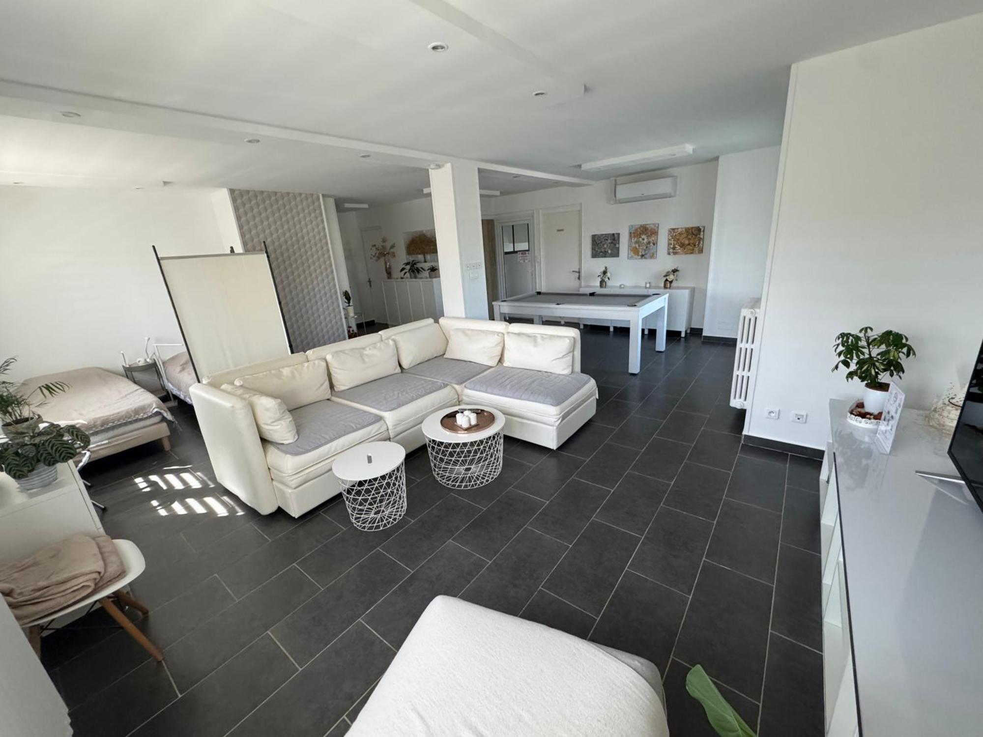 Chambre Dans Logement Partage Chez L Habitant Avec Piscine De 1 A 3 Chambres Grieges Bagian luar foto