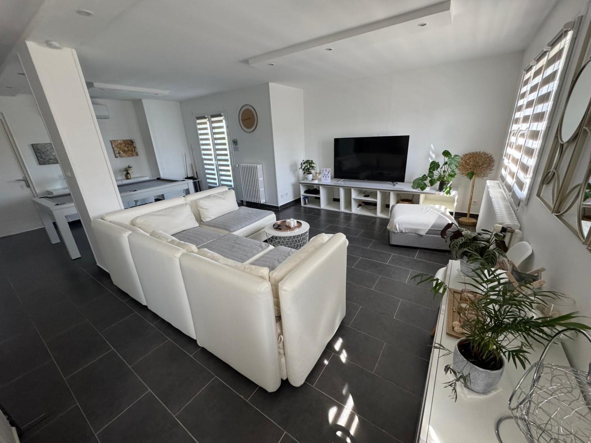 Chambre Dans Logement Partage Chez L Habitant Avec Piscine De 1 A 3 Chambres Grieges Bagian luar foto